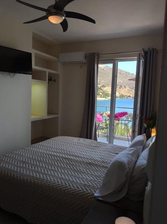Ballas Apartments Agia Efimia Ngoại thất bức ảnh