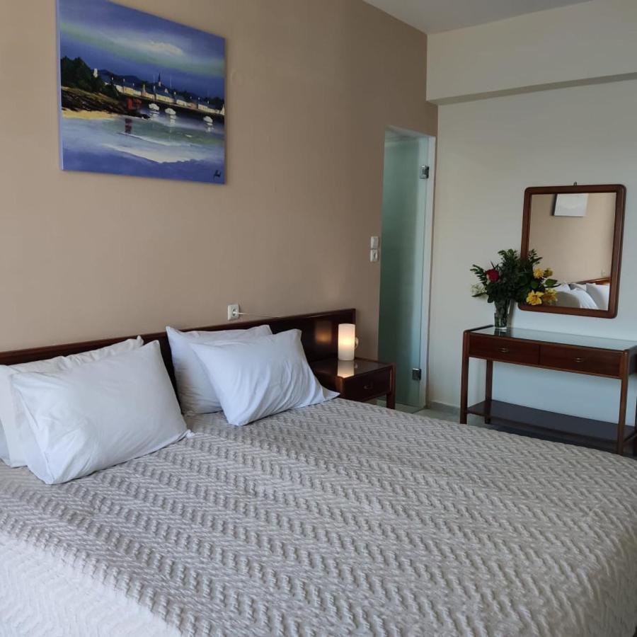 Ballas Apartments Agia Efimia Ngoại thất bức ảnh