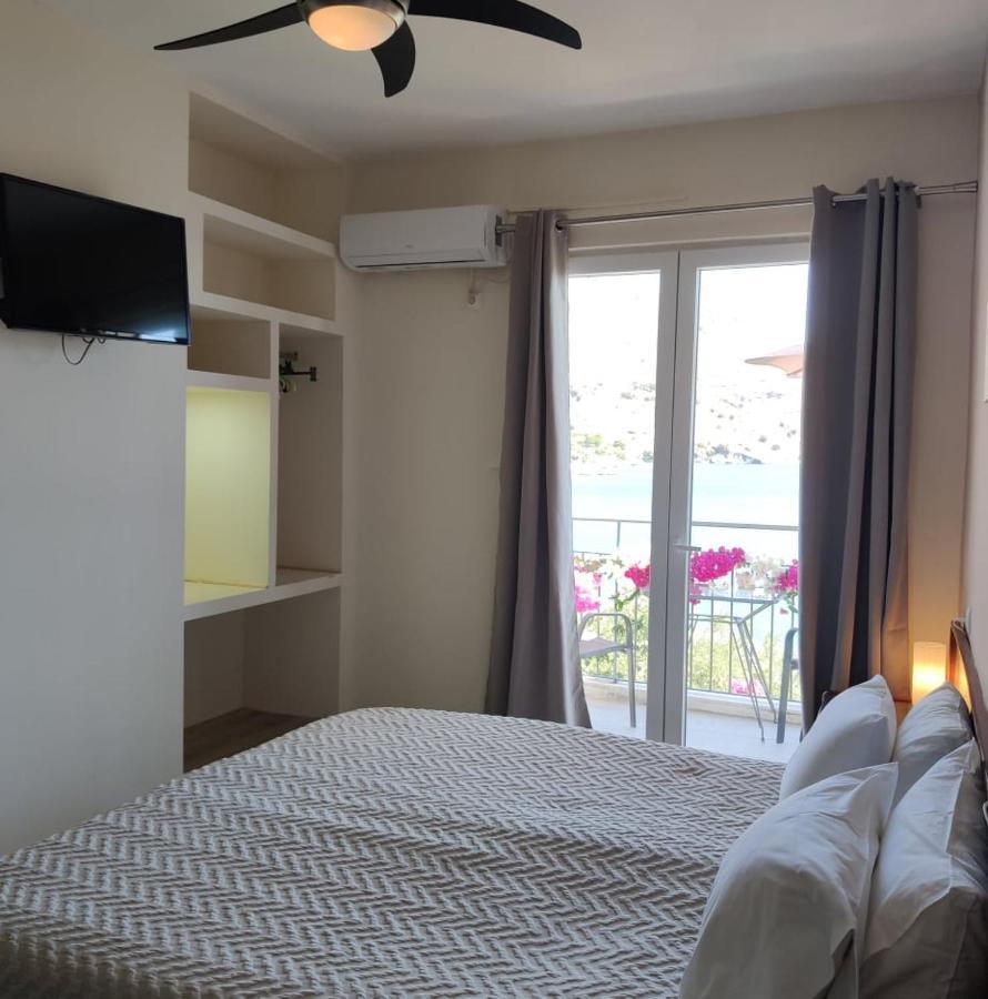 Ballas Apartments Agia Efimia Ngoại thất bức ảnh