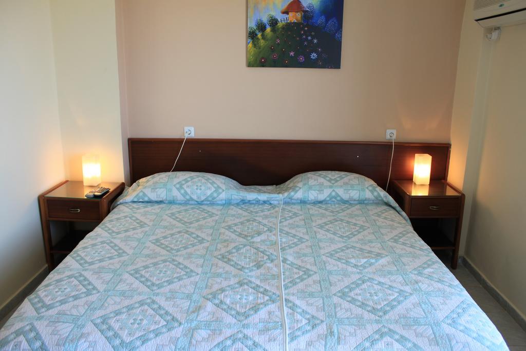 Ballas Apartments Agia Efimia Phòng bức ảnh