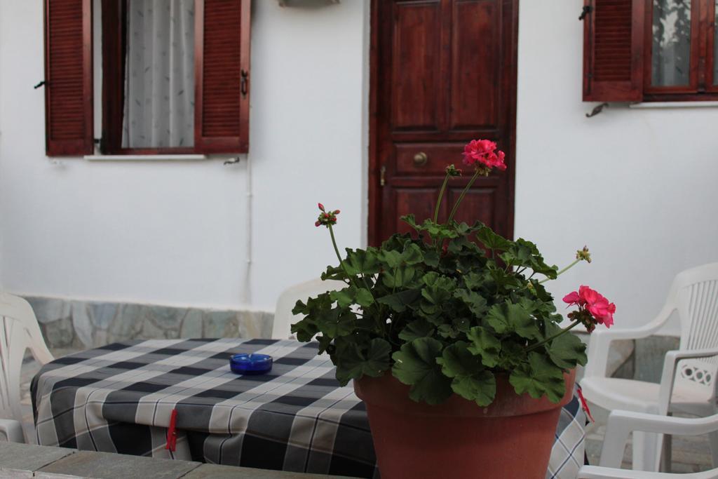Ballas Apartments Agia Efimia Phòng bức ảnh