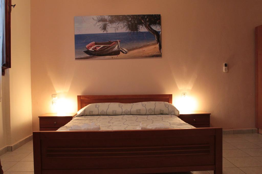 Ballas Apartments Agia Efimia Phòng bức ảnh