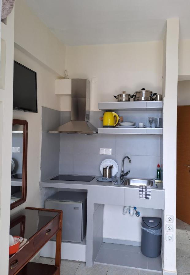 Ballas Apartments Agia Efimia Ngoại thất bức ảnh