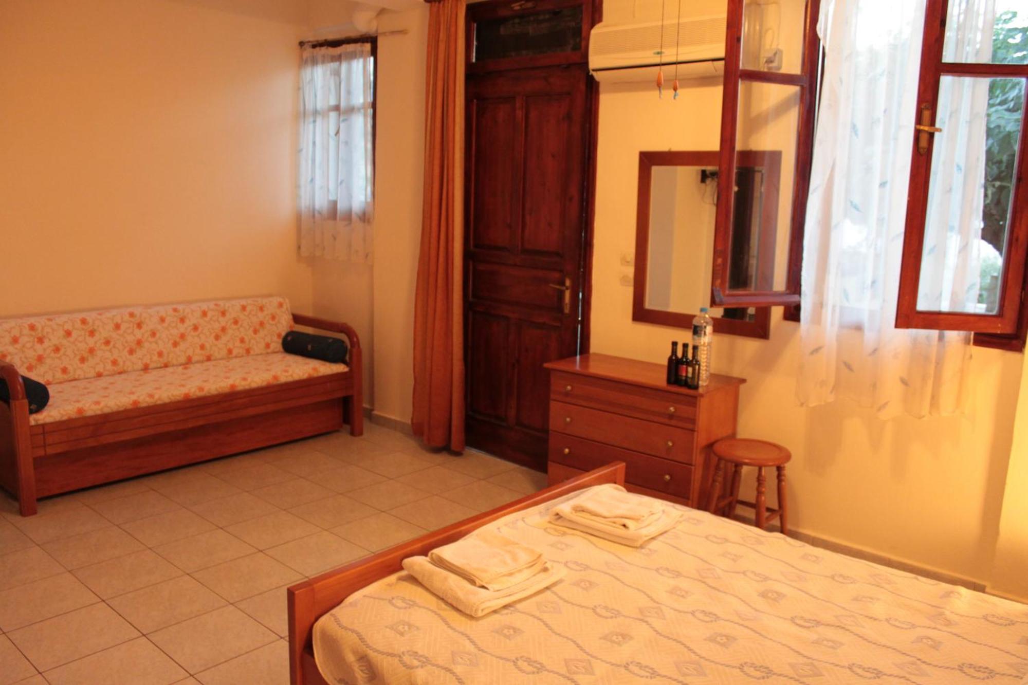 Ballas Apartments Agia Efimia Phòng bức ảnh