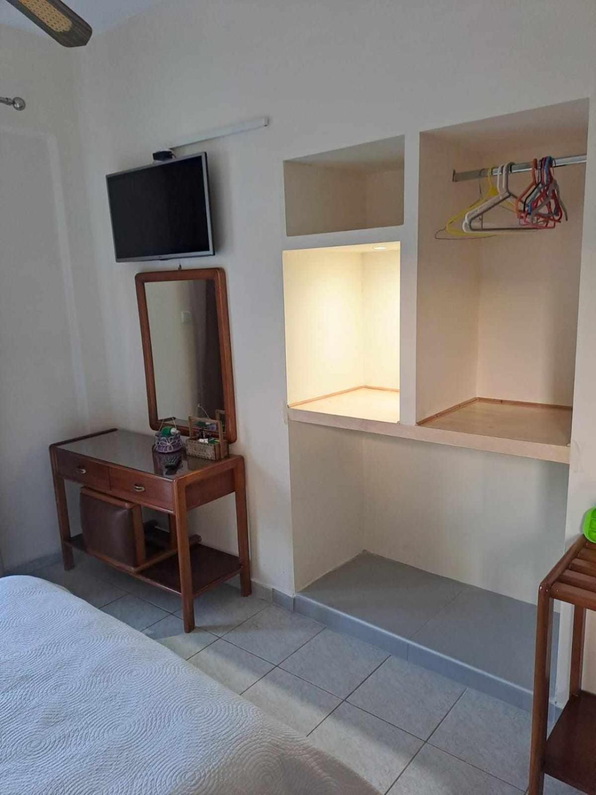 Ballas Apartments Agia Efimia Ngoại thất bức ảnh